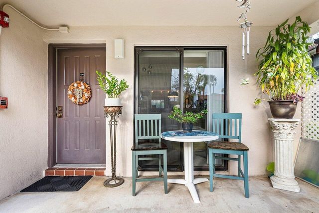 5200 E Club Circle 106, Boca Raton, FL 33487