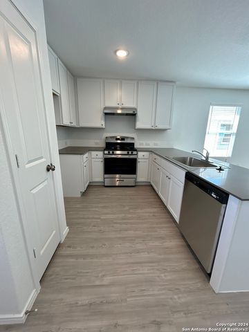 751 Bullsnake, New Braunfels, TX 78130