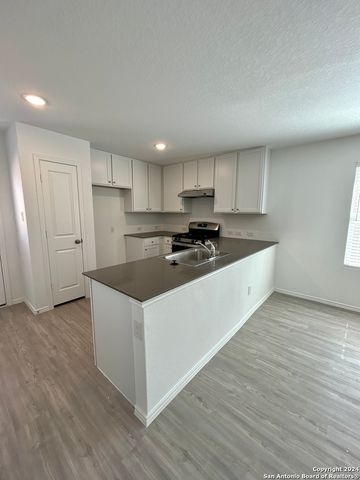 751 Bullsnake, New Braunfels, TX 78130