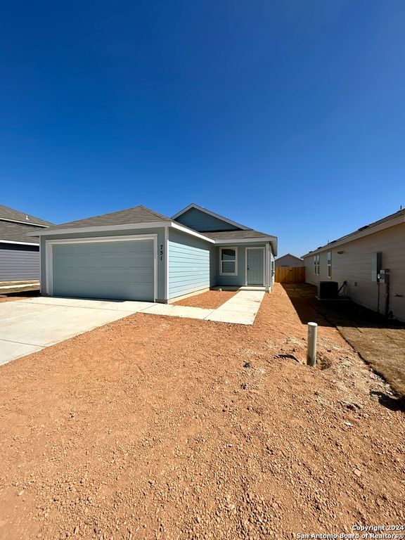 751 Bullsnake, New Braunfels, TX 78130