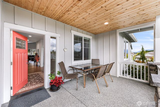 12772 Frazier Heights Loop, Burlington, WA 98233