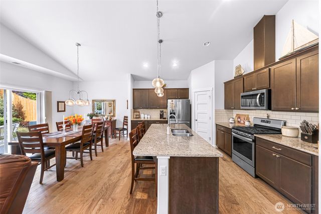 12772 Frazier Heights Loop, Burlington, WA 98233