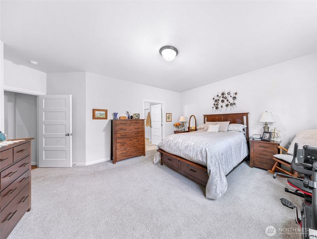 12772 Frazier Heights Loop, Burlington, WA 98233