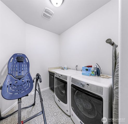 12772 Frazier Heights Loop, Burlington, WA 98233