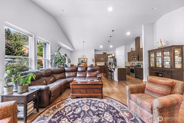 12772 Frazier Heights Loop, Burlington, WA 98233