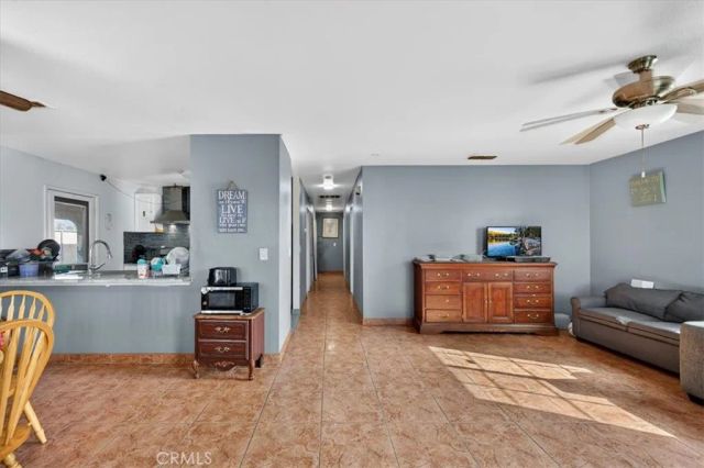 705 S C, Madera, CA 93638