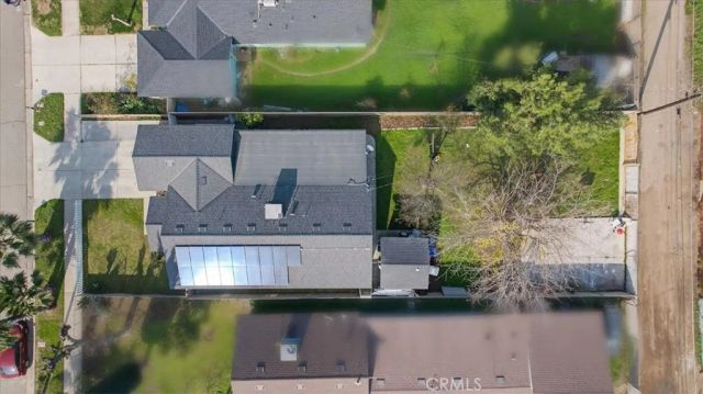 705 S C, Madera, CA 93638