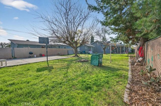 705 S C, Madera, CA 93638