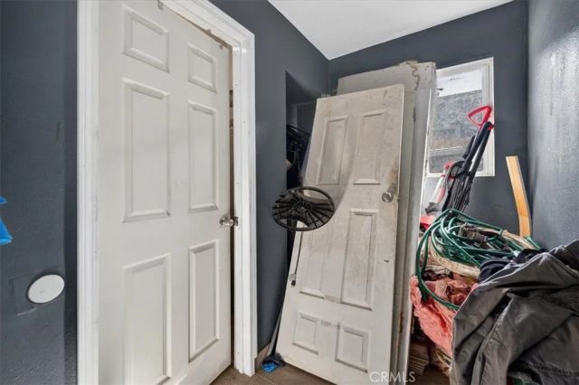 705 S C, Madera, CA 93638