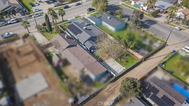 705 S C, Madera, CA 93638
