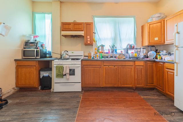 2233 S Trumbull Avenue, Chicago, IL 60623