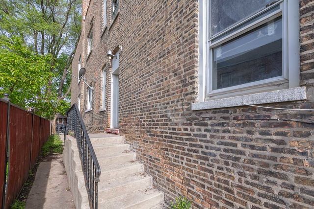 2233 S Trumbull Avenue, Chicago, IL 60623