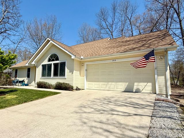 103 Brighton Ln, Crossville, TN 38558