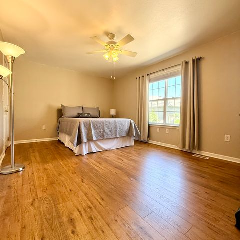 103 Brighton Ln, Crossville, TN 38558