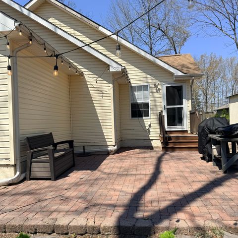 103 Brighton Ln, Crossville, TN 38558