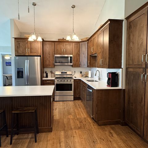 103 Brighton Ln, Crossville, TN 38558