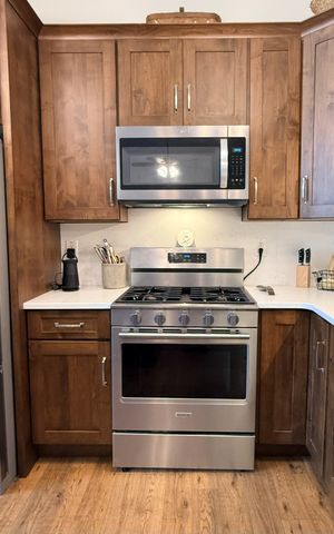103 Brighton Ln, Crossville, TN 38558