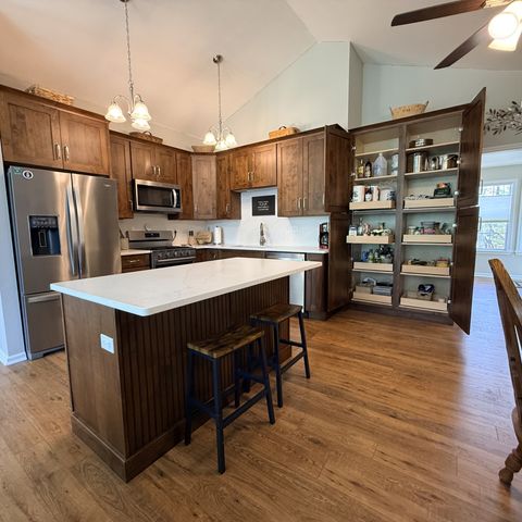 103 Brighton Ln, Crossville, TN 38558