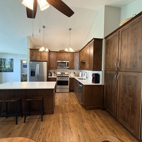 103 Brighton Ln, Crossville, TN 38558
