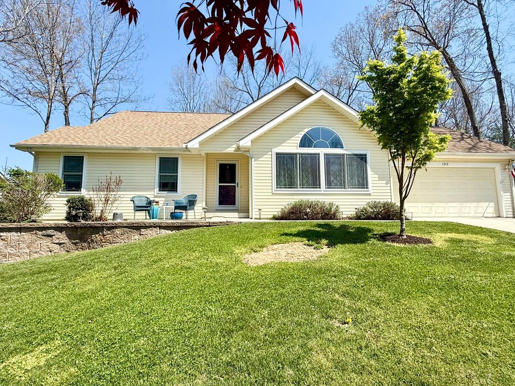 103 Brighton Ln, Crossville, TN 38558