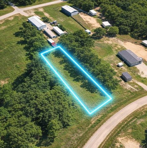 114 Road 5604, Cleveland, TX 77327