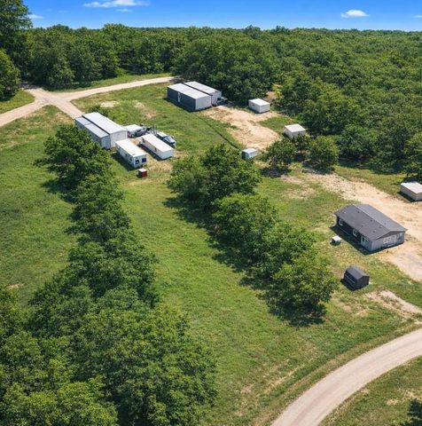 114 Road 5604, Cleveland, TX 77327