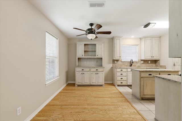 605 Maple Drive, Pilot Point, TX 76258