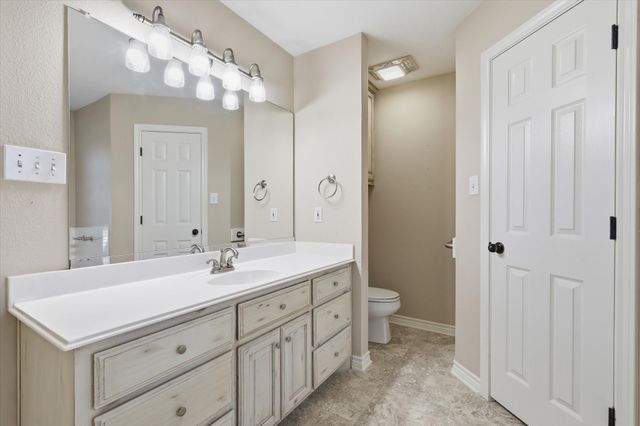 605 Maple Drive, Pilot Point, TX 76258
