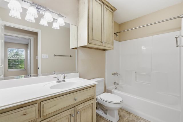 605 Maple Drive, Pilot Point, TX 76258