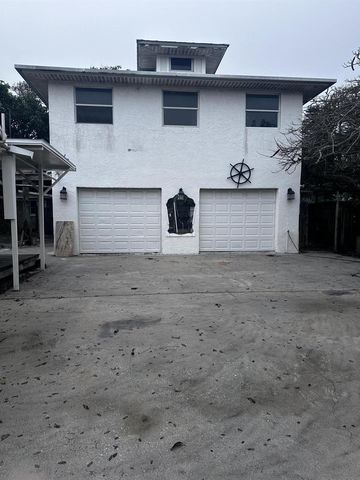 130 NE 4th Avenue, Boynton Beach, FL 33435