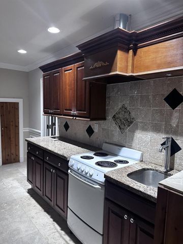 130 NE 4th Avenue, Boynton Beach, FL 33435
