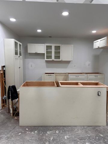 130 NE 4th Avenue, Boynton Beach, FL 33435