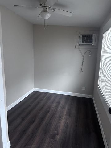 130 NE 4th Avenue, Boynton Beach, FL 33435