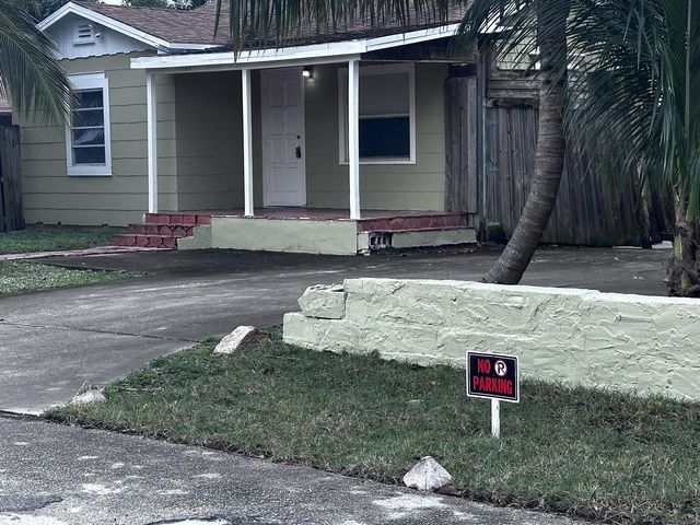 130 NE 4th Avenue, Boynton Beach, FL 33435