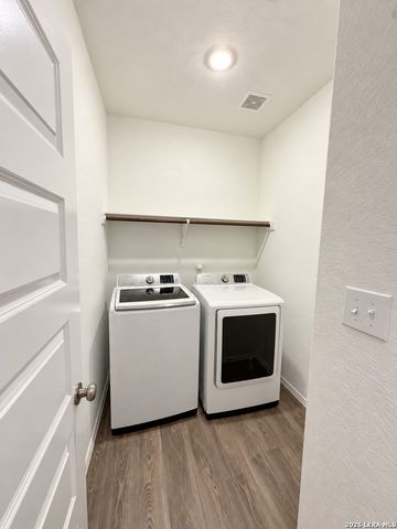 4422 CHANDLER RD APT 24, San Antonio, TX 78222