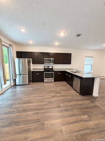 4422 CHANDLER RD APT 24, San Antonio, TX 78222