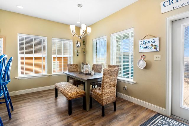 1819 N Pompano Ln, Crystal Beach, TX 77650