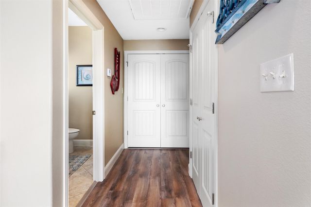 1819 N Pompano Ln, Crystal Beach, TX 77650