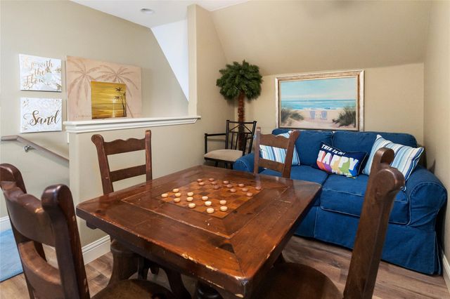 1819 N Pompano Ln, Crystal Beach, TX 77650