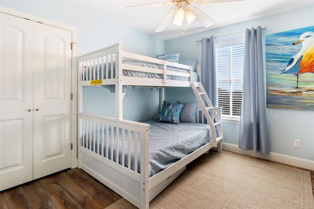 1819 N Pompano Ln, Crystal Beach, TX 77650