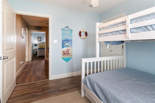 1819 N Pompano Ln, Crystal Beach, TX 77650