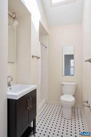 124 GOODMAN ST, Charlottesville, VA 22902