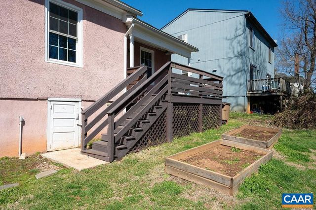 124 GOODMAN ST, Charlottesville, VA 22902