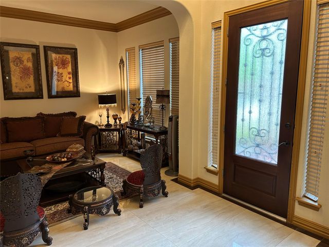 2219 Longview Road, Irving, TX 75063