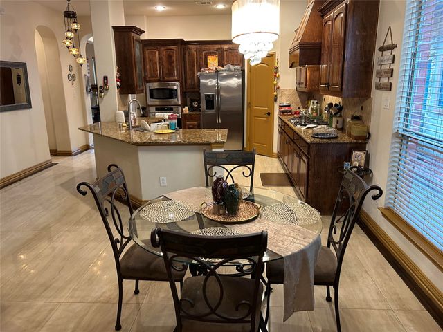 2219 Longview Road, Irving, TX 75063