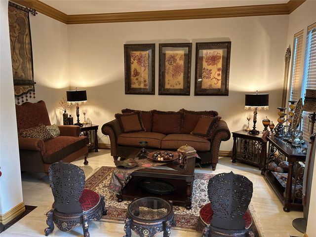 2219 Longview Road, Irving, TX 75063