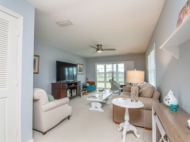 88 Crooked Tree Lane 201, Vero Beach, FL 32962
