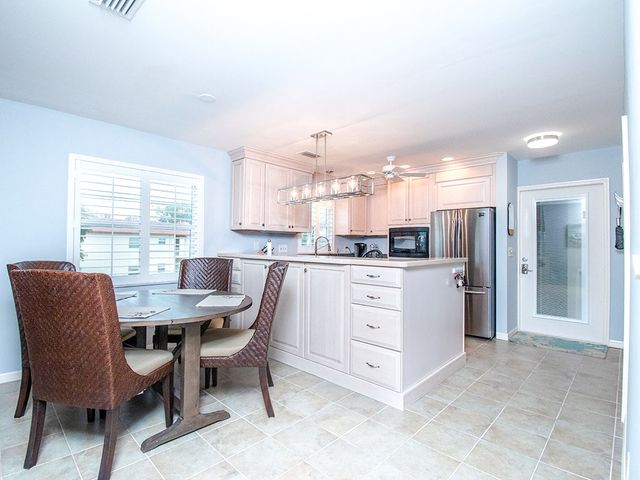 88 Crooked Tree Lane 201, Vero Beach, FL 32962
