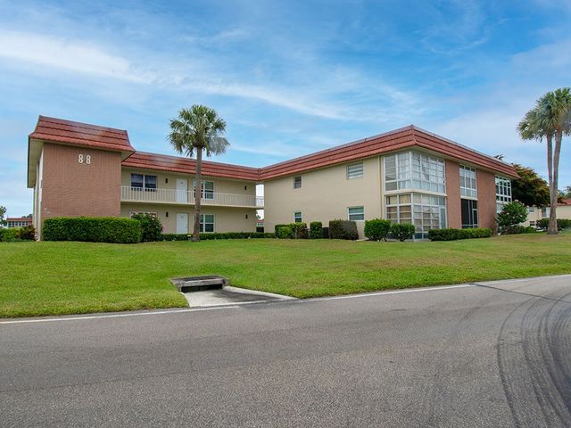 88 Crooked Tree Lane 201, Vero Beach, FL 32962