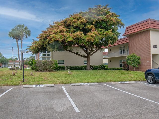 88 Crooked Tree Lane 201, Vero Beach, FL 32962